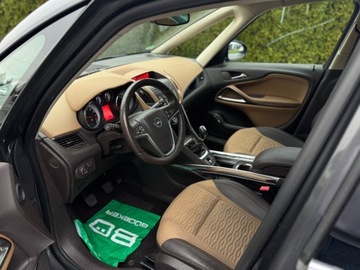 Opel Zafira C Tourer 1.4 Turbo ECOTEC 140KM 2012 Opel Zafira 1.4 Benz Bezwypadkowy Ladne alufelgi 1.4 Benzyna 140KM, zdjęcie 9