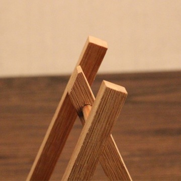 Nordic Book Stand Металлическая подставка, мольберт для