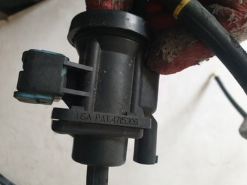 ВАКУУМНЫЙ КЛАПАН MERCEDES W210 4714396