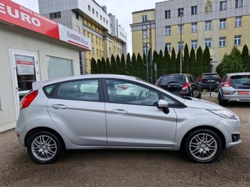 Ford Fiesta VII Hatchback 3d Facelifting 1.5 TDCi 75KM 2013 samochód, zdjęcie 5