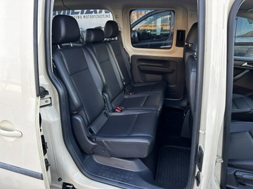 Volkswagen Caddy IV Kombi Maxi 2.0 TDI SCR BlueMotion Technology 102KM 2018 Volkswagen Caddy 2.0 TDI Maxi 7-osobowy Model 2019, zdjęcie 10