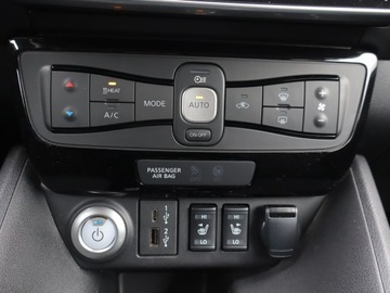Nissan Leaf II Hatchback Facelifting 39kWh 150KM 2023 Nissan Leaf 40 kWh, SoH 95%, Salon Polska, zdjęcie 16