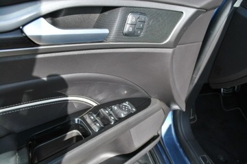 Ford Mondeo V Kombi Facelifting 2.0 EcoBlue 190KM 2020 Ford Mondeo Vignale Kombi 2,0Ecoblue 190KM A8 ASO, zdjęcie 14