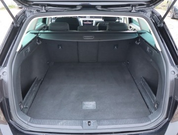 Volkswagen Passat B8 Variant 2.0 TDI BlueMotion SCR 150KM 2018 VW Passat 2.0 TDI, Automat, Navi, Klima, zdjęcie 12