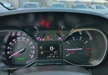 Citroen C3 Aircross  I Crossover Facelifting 1.2 PureTech 110KM 2023 Citroen C3 Aircross 1.2 PureTech Shine SS EAT6 SalonPL FVat Bogata Wersja, zdjęcie 17