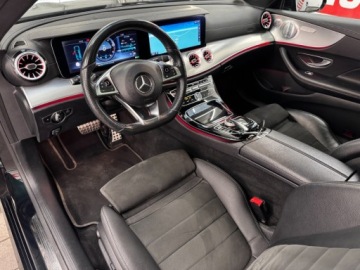 Mercedes Klasa E W213 Coupe 2.0 220d 194KM 2017 Mercedes-Benz Klasa E Mercedes E220d Coupe W213 AMG MULTIBEAM LED Burme, zdjęcie 26