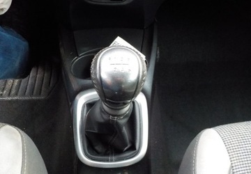 Toyota Yaris III Hatchback 5d Facelifting 2017 1.5 Dual VVT-iE 111KM 2019 Toyota Yaris Y20 Okazja 1.5 Benzyna 111KM, zdjęcie 23