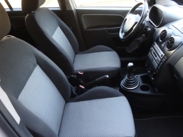Ford Fusion 1.6 Duratec 100KM 2005 Ford Fusion 1.6, Klima, Parktronic,ALU, zdjęcie 8