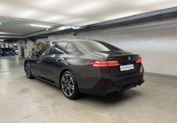 BMW Seria 5 G90-91 Touring 2.0 520d 197KM 2025 BMW Seria 5 520d xDrive, M Pakiet sportowy, Iconic Glow, Faktura, Gwarancja, zdjęcie 3