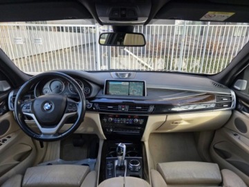 BMW X5 F15 SUV xDrive50i 450KM 2014 BMW X5 xDrive50i V8 4.4 450KM*Salon PL Bezwypadkowy * VAT23% * Individual, zdjęcie 8