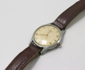 СТАРИННЫЕ ЧАСЫ DOXA ANTIMAGNETIQUE 5427564