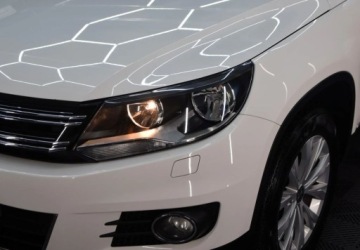 Volkswagen Tiguan I SUV Facelifting 1.4 TSI BlueMotion 160KM 2012 Volkswagen Tiguan Tiguan_Panoramiczny dach_Alufelgi17_Podgrzewane fotele, zdjęcie 14