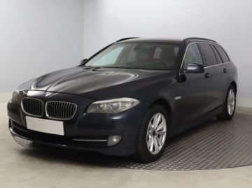 BMW Seria 5 F10-F11 2011 BMW 5 520d, Automat, Navi, Klima, Klimatronic, zdjęcie 1