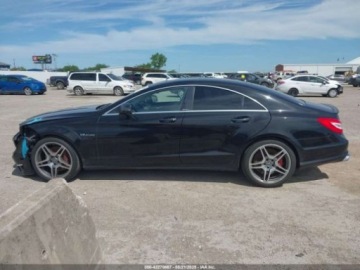 Mercedes CLS W218 2012 Mercedes-Benz CLS 63 AMG 2012 5.5l 5.5 Benzyna 518KM, zdjęcie 2
