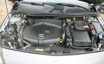 Mercedes Klasa A W176 Hatchback 5d 2.1 220 CDI BlueEFFICIENCY 170KM 2015 Mercedes-Benz Klasa A 2.1 Diesel 170KM, zdjęcie 14