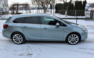 Opel Astra J Sports Tourer 2.0 CDTI ECOTEC 160KM 2011 Opel Astra 2.0 d Bi-xenony Led 1 rok gwarancji w cenie 2.0 Diesel, zdjęcie 3