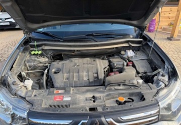 Mitsubishi Outlander III 2013 Mitsubishi Outlander Outlander 2.3 D 150 KM zadbany pozadny woz 2.3, zdjęcie 19