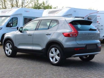 Volvo XC40 Crossover Facelifting 2.0 B3 163KM 2025 VOLVO XC40 B3 Core Suv 2.0 (163KM) 2025, zdjęcie 1