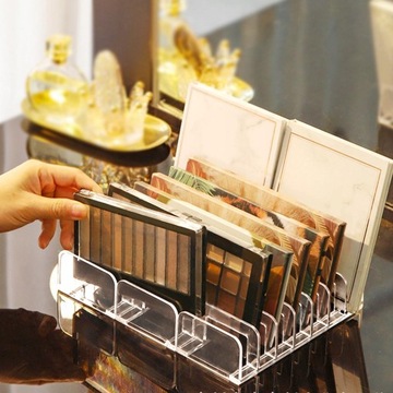 Органайзер для палитр теней.