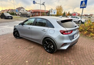 Kia Ceed III Hatchback Facelifting  1.5 T-GDI 140KM 2025 Kia Ceed 1.5 T-gdi AUTOMAT Navi Kamera 12.500 km 1.5 Benzyna 140KM, zdjęcie 3
