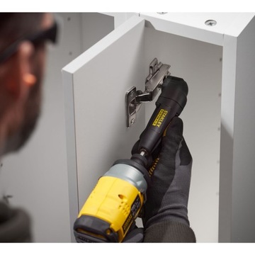 УГЛОВОЙ АДАПТЕР STANLEY HEX1/4 ДЛЯ ОТВЕРТКИ +9 БИТ STA88582