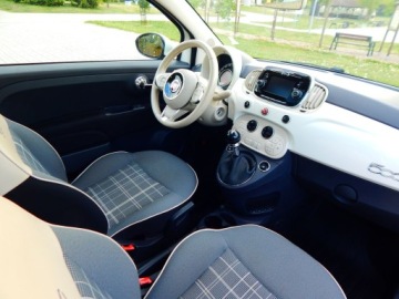 Fiat 500 II Seria 4 1.2 69KM 2017 Fiat 500 1.2 Lounge szklany dach jasny środek ładny zadbany bezwypadkowy, zdjęcie 16