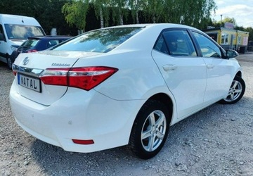 Toyota Corolla X Sedan Facelifting 1.6 Valvematic 132KM 2014 Toyota Corolla Bogata wersja Zarejestrowana 1.6 Benzyna 132KM, zdjęcie 1