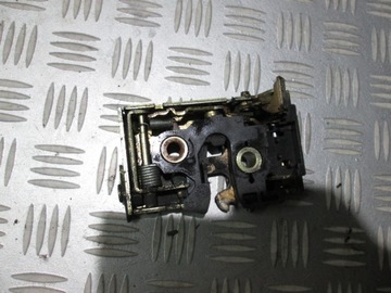 ЗАМОК ДВЕРИ ЗАДНИЙ ПРАВЫЙ VW PASSAT B4 93-96
