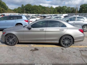 Mercedes Klasa C W205 2020 Mercedes-Benz Klasa C 300 2020 2.0L 2.0 Benzyna 255KM, zdjęcie 2