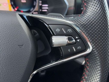 Skoda Octavia IV RS Kombi 2.0 TDI SCR 200KM 2022 Skoda Octavia RS, Keyless, Hak, Matrix, Head-Up, Asystenci 2.0 Diesel 200KM, zdjęcie 18