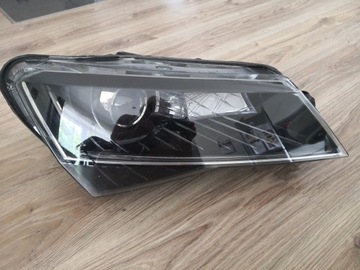 Skoda Superb III Xenon Led Prawa 15-19
