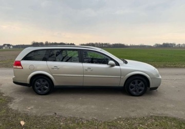 Opel Vectra C Kombi 1.8 ECOTEC 122KM 2004 Opel Vectra LPG, wazne oplaty, Alu, hak, zadbany 1.8 BenzynaLPG 122KM, zdjęcie 4