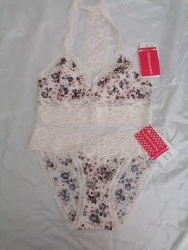 PASSIONATA BY CHANTELLE- KOMPLET-R. XS -CUDO !!