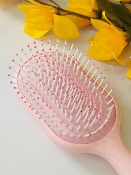 ЩЕТКА ДЛЯ ВОЛОС ОДНОЦВЕТНАЯ, ПАСТЕЛЬНЫЕ ЦВЕТА