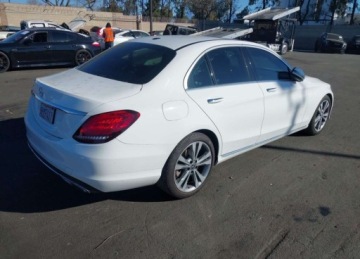 Mercedes Klasa C W205 Kabriolet Facelifting 2.0 300 258KM 2019 Mercedes-Benz Klasa C MERCEDES-BENZ C 300 2.0 Benzyna 259KM, zdjęcie 2