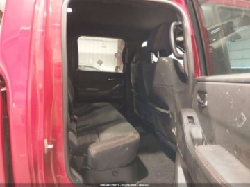 Nissan 2022 Nissan Frontier Pro-4X 2022 3.8 Benzyna 310KM, zdjęcie 12