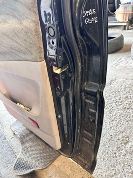 MITSUBISHI L400 SPACE GEAR DELICA DVEŘE PRAVÉ PŘEDNÍ GB