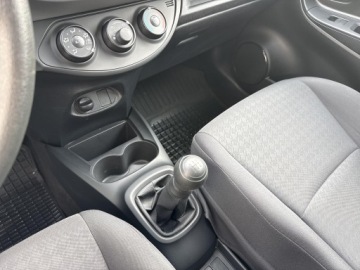 Toyota Yaris III Hatchback 5d Facelifting 2017 1.0 VVT-i 72KM 2019 Toyota Yaris 1.0 Active EU6 III (2011-2019) 1.0 Ac, zdjęcie 22