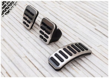 VOLKSWAGEN JETTA VRSTVA  NA PEDÁLY 2010-2015