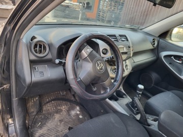 DESKA KONZOLA ULOŽENÍ AIRBAG PÁSY TOYOTA RAV4 III 2006-2009