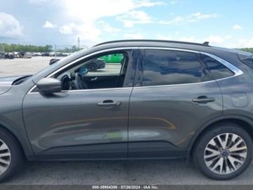 Ford Escape III 2020 Ford Escape Ford Escape Titanium 2.0 Benzyna 250KM, zdjęcie 3