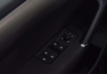 Volkswagen Touran III 2019 Volkswagen Touran 2.0 TDI _ Automat _ 5os _ 2.0 Diesel 115KM, zdjęcie 21