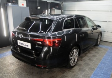 Toyota Avensis III Wagon Facelifting 2015 2.0 D-4D 143KM 2015 Toyota Avensis PL Salon _ kombi _ kamera cofania _ Alu17_ 2.0 Diesel 143KM, zdjęcie 30