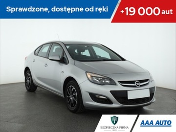 Opel Astra J Sedan 1.4 Turbo ECOTEC 140KM 2016 Opel Astra 1.4 T, Salon Polska, Skóra, Klima