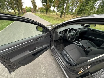 Skoda Superb II Sedan 1.8 TSI 160KM 2011 Škoda Superb Skoda Superb 1.8 TSI Elegance 160, zdjęcie 16