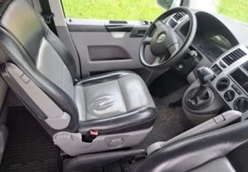 Volkswagen Caravelle T5 T5 Transporter 2.5 TDI 174KM 2007 Volkswagen Transporter Volkswagen Transporter 2.5 Diesel 174KM, zdjęcie 4