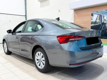 Skoda Octavia IV 2025 SKODA Octavia Edition 130 Essence 1.5 TSI Sedan 115KM 2025, zdjęcie 2