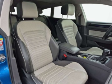 Volkswagen Arteon Fastback Facelifting 2.0 TDI SCR 150KM 2021 Volkswagen Arteon Shooting Brake PanoramaHead-up Skory Salon Polska Faktur, zdjęcie 13