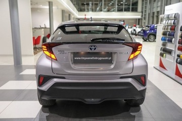 Toyota C-HR I Crossover Facelifting 1.8 Hybrid 122KM 2020 Toyota C-HR 1.8 Hybrid Executive 1.8 Hybryda 122KM, zdjęcie 4