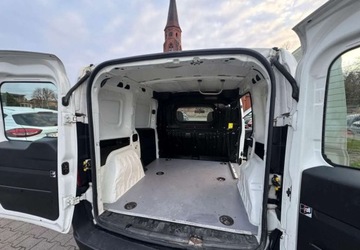 Fiat Doblo III Cargo 1.3 Multijet II 16v 90KM 2016 Fiat Doblo Fiat Doblo 1.3 16V Multijet Active 1.2 Diesel 90KM, zdjęcie 15